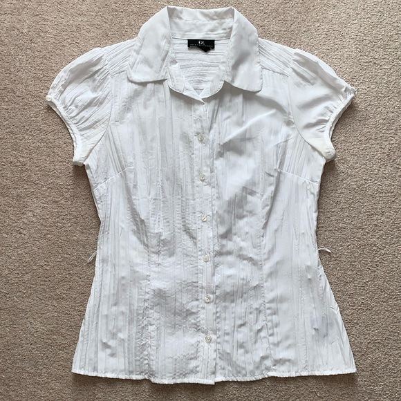 Vintage Ruffled Style Button Down Blouse - Picture 4 of 8